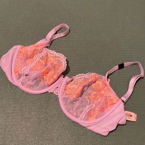 Victoria’s Secret Bra - 36DD